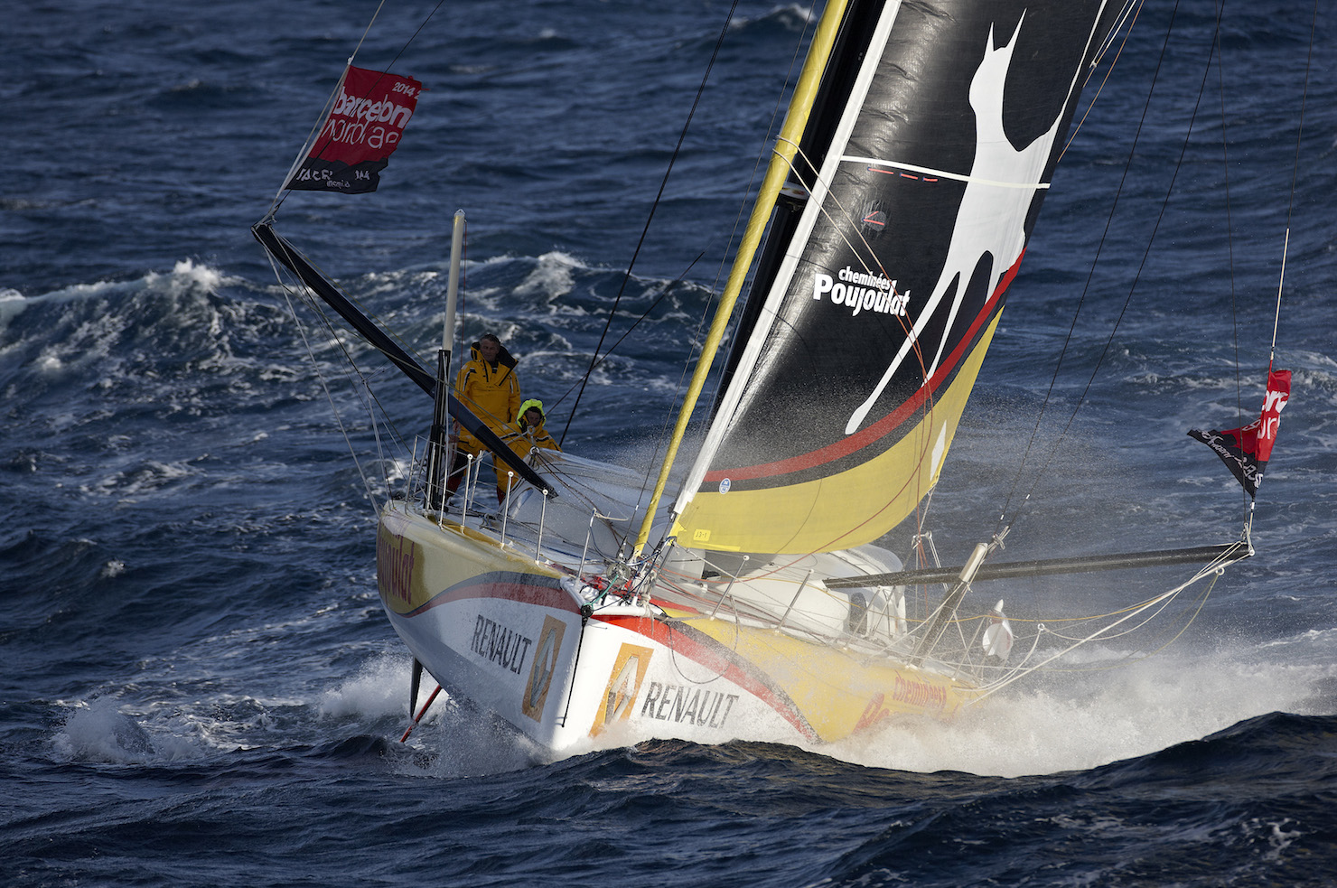 Bernard Stamm(SUI) & Jean Le Cam (FRA) au large de Ouessant à bord de l'IMOCA 60' "CHEMINEES POUJOULAT"