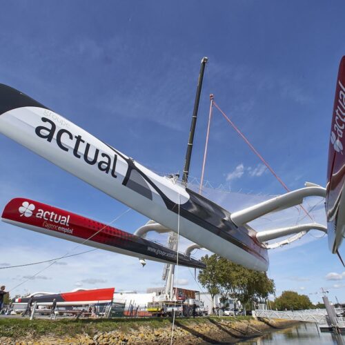 09-2015, OUTSIDE, VANNES, FRANCE, ULTIM, TRIMARAN, MULTIHULL, MULTICOQUE, ACTUAL, YVES LE BLEVEC, LAUNCH, MISE A L'EAU