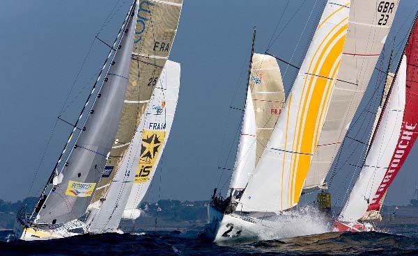 05-2009, DAY, MONOHULL, OUTSIDE, TRANSMANCHE, ABER WRAC'H, START, HORIZONTAL, CLASS 40, APART CITY, YANN NOBLET, DAMIEN GUILLOU