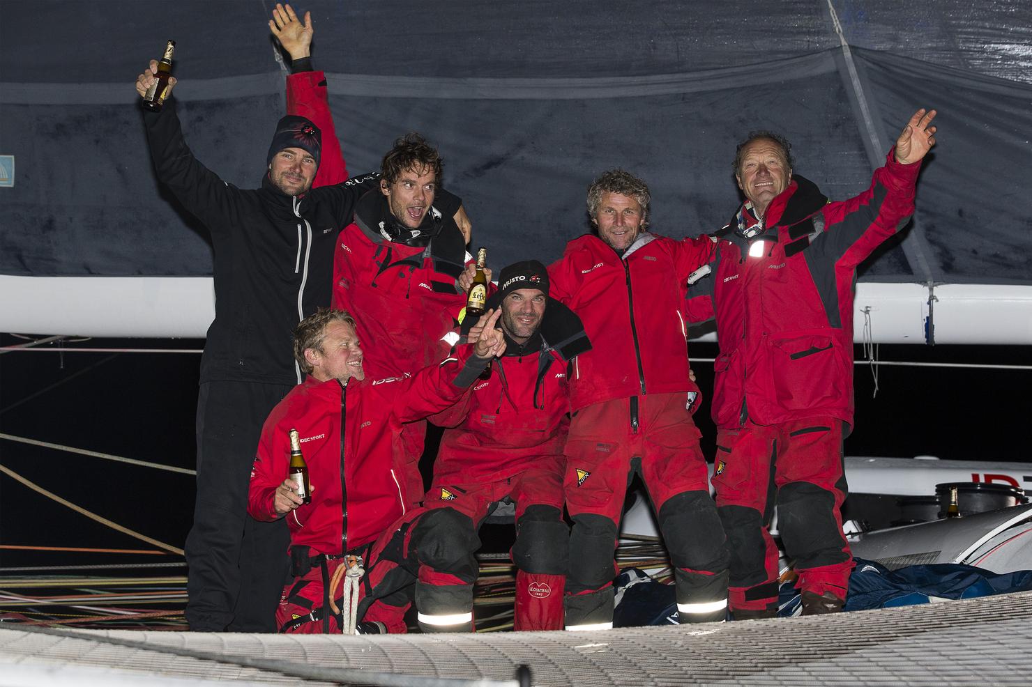 multicoque, multihull, janvier, tentative, maxitri, voile, equipage, crew, team, retour