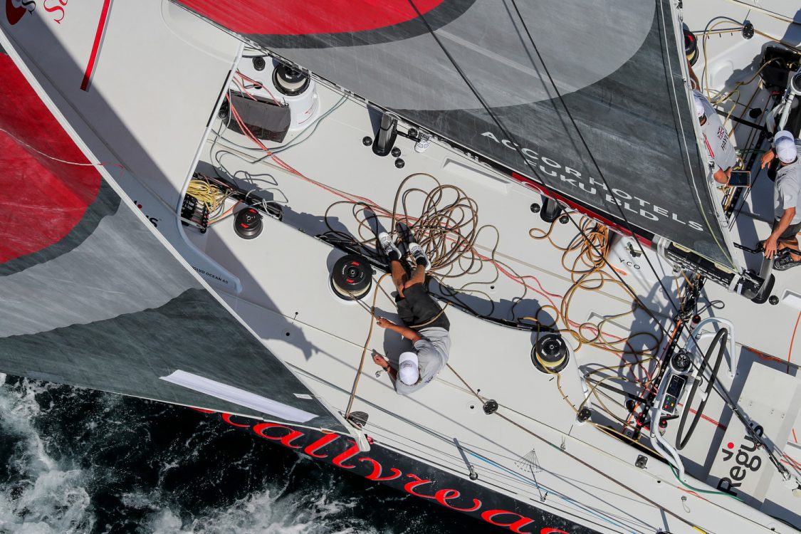 Aerial,Spain,Alicante,2017-18,port, host city,Team Sun Hung Kai/Scallywag,Kind of picture,MAPFRE In-Port Race Alicante