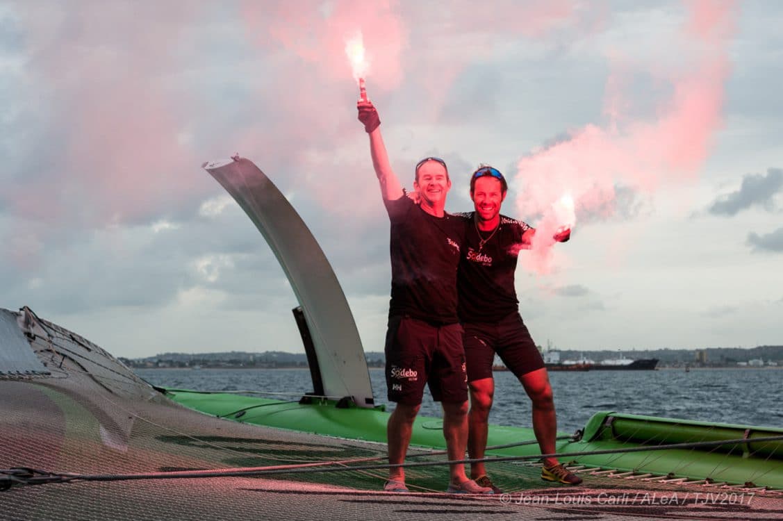 ambiances, novembre, arrivée, sailing, voile, champagne, multihull, multicoque, vainqueur