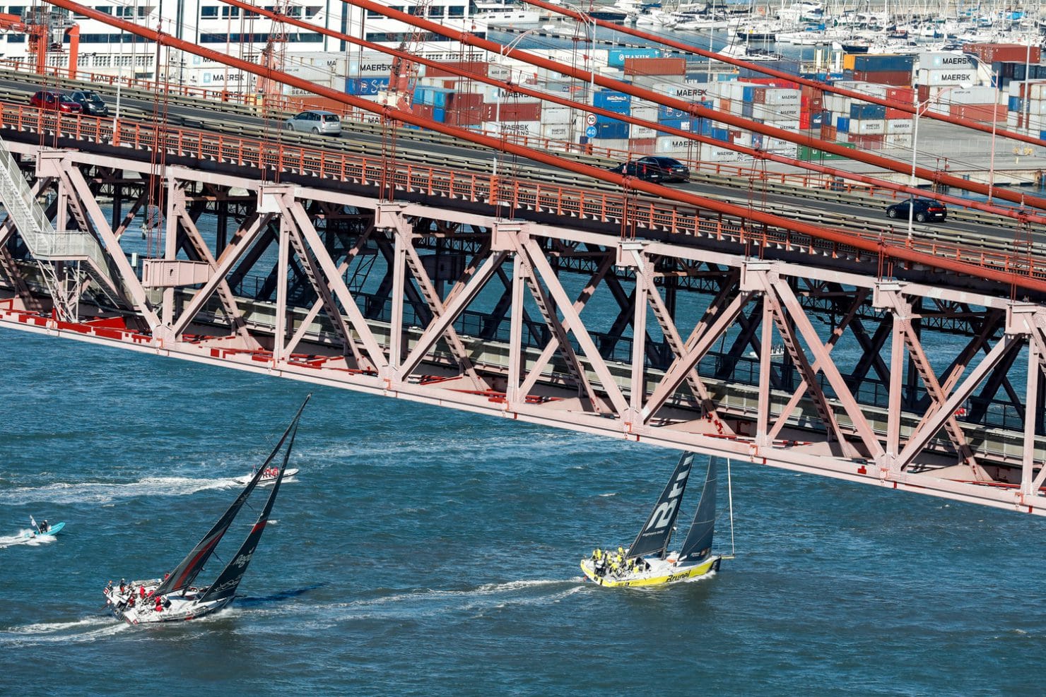 Start,Leg 2,Bridge,Portugal,Lisbon,2017-18,port, host city,Team Brunel,Team Sun Hung Kai/Scallywag,Lisbon-Cape Town