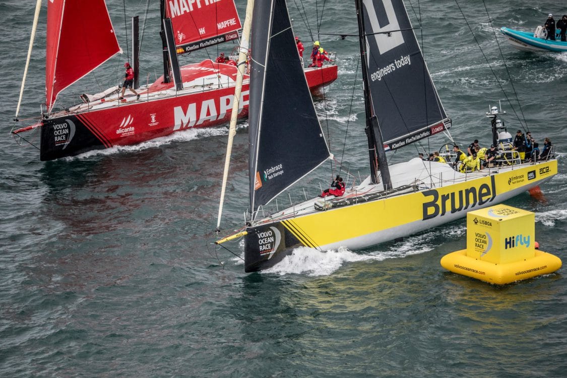 Aerial,Branding,Dockside,Race Village,Buoy,Guests,Portugal,Lisbon,MAPFRE,2017-18,Racevillage, Village,port, host city,Race mark,On-shore,Kind of picture, The Mirpuri Foundation In-Port Race